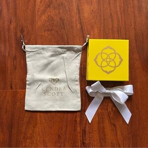 🆕 Kendra Scott Gift Set - Large Drawstring Jewelry Pouch, Box & White Bow